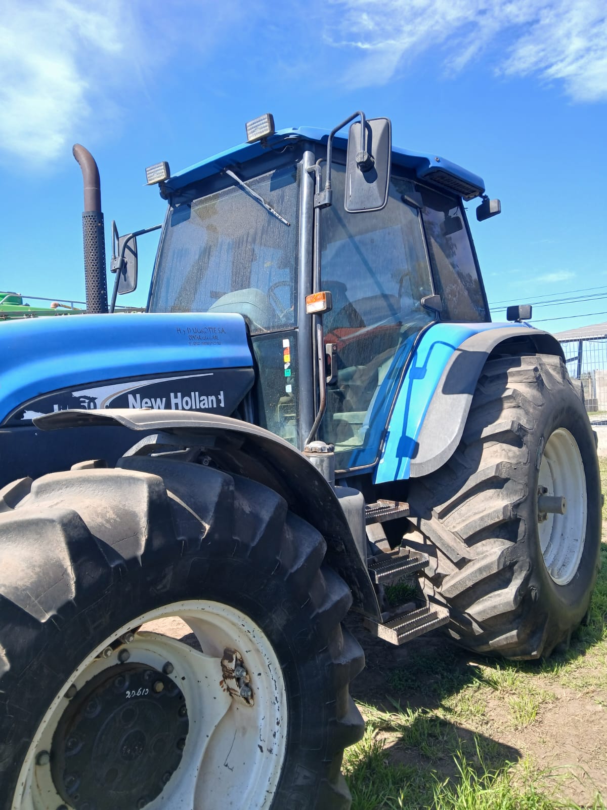 New Holland TM150