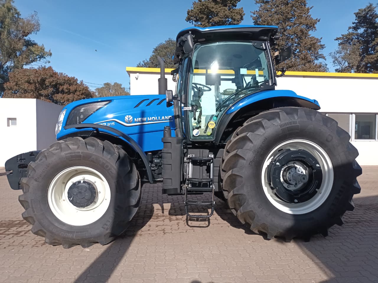 New Holland T7.215